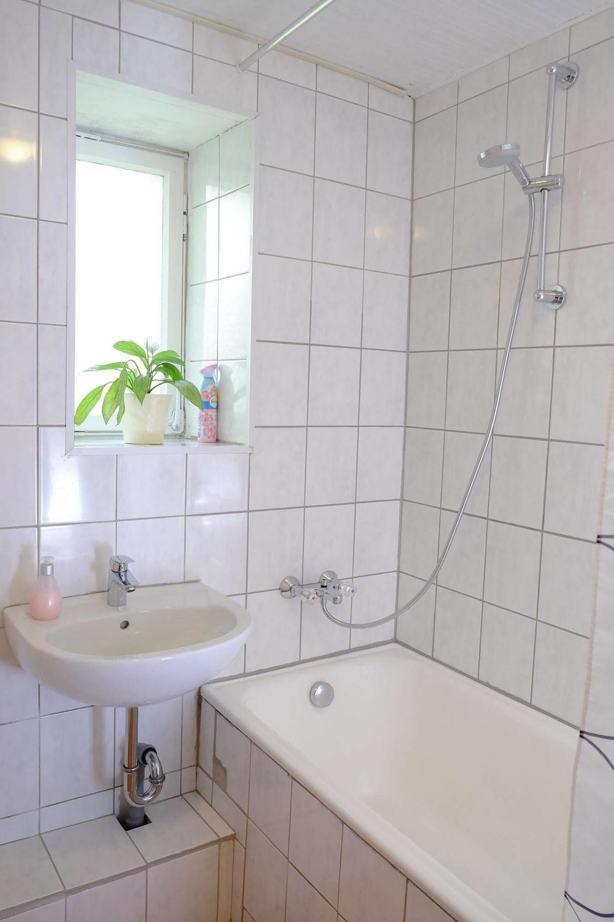 Rhein River Guesthouse - Direkt Am Rhein เลเวอร์คูเซน ภายนอก รูปภาพ